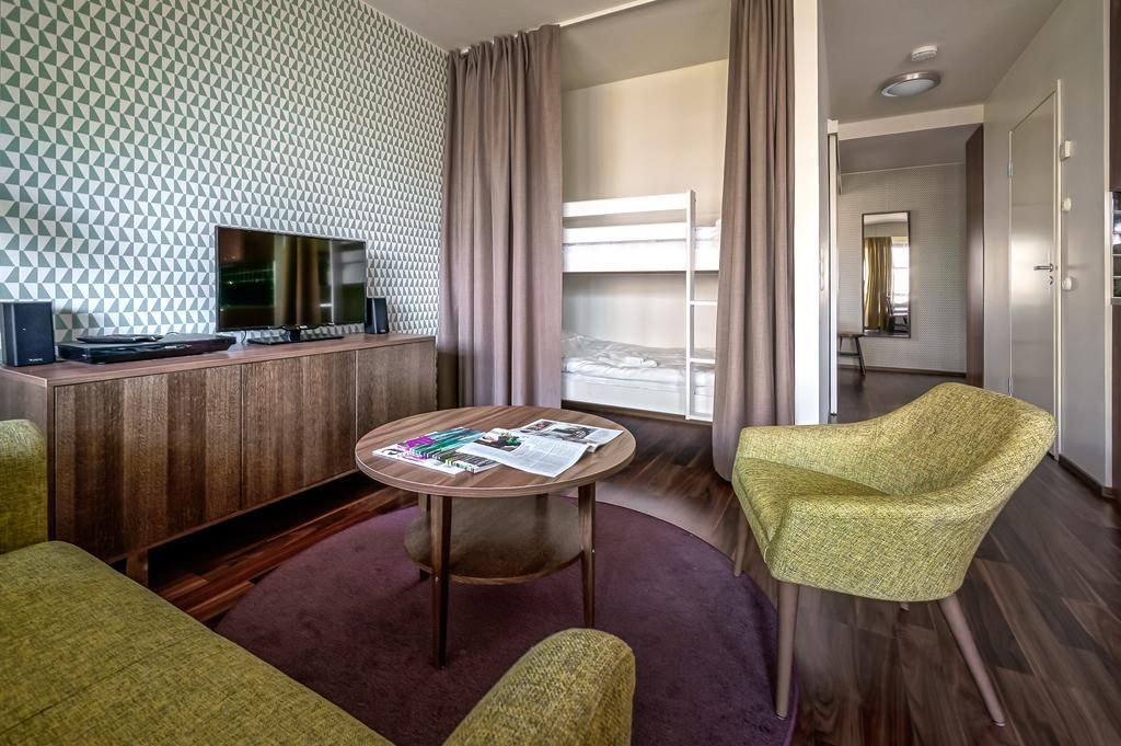 Forenom Serviced Apartments Espoo Tapiola Szoba fotó