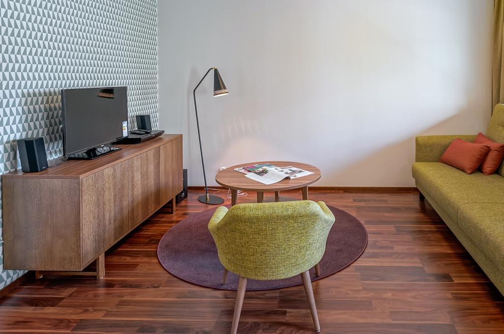 Forenom Serviced Apartments Espoo Tapiola Szoba fotó